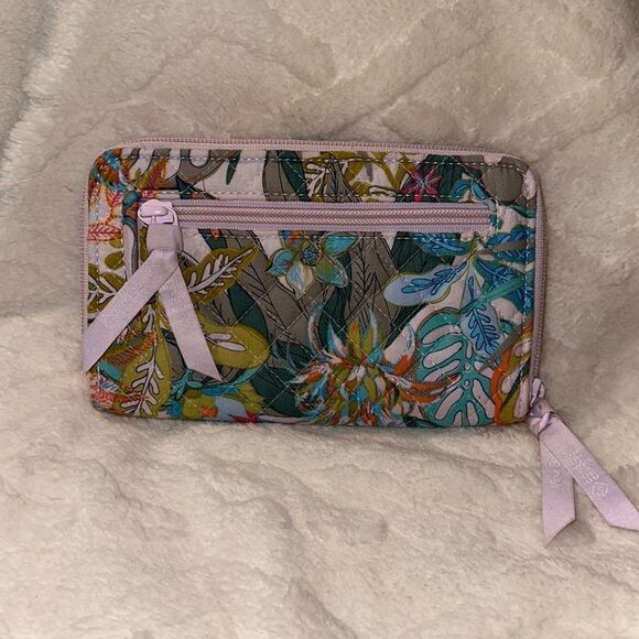 Vera Bradley Campus Double ID Turnlock Wallet Signature Cotton Quilted Wallet - Picture 2 of 12